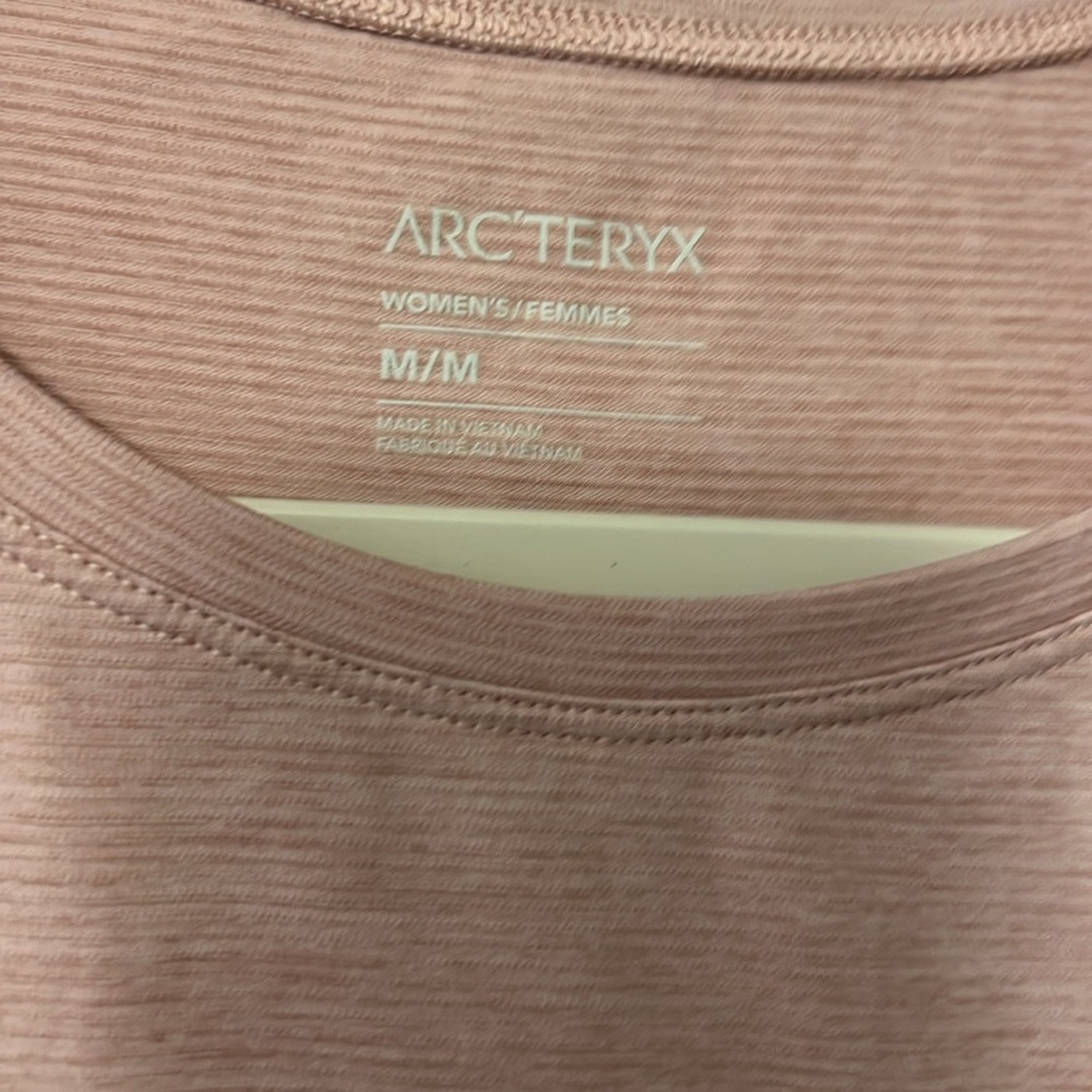 Arc’Teryx Taema Women’s Short Sleeve Shirt Bliss Heather Medium - Picture 8 of 8